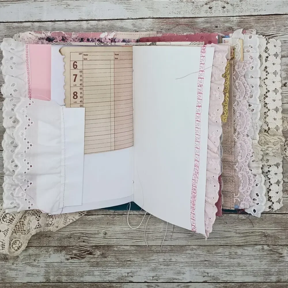 Pink Embellished Junk Journal: Flowers, Birds and Butterflies (Lifetime)